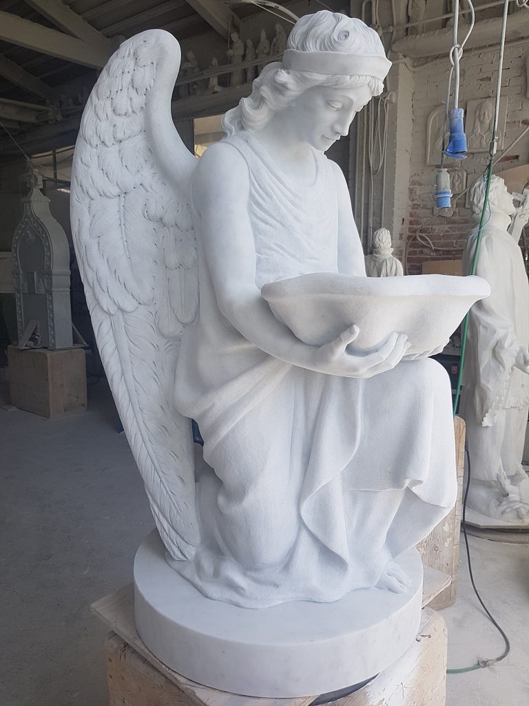 Statue In Marmo Di Carrara Prezzi ANGELO CON ACQUASANTIERA - Costa Paolo & Co. Scultura Marmo Carrara